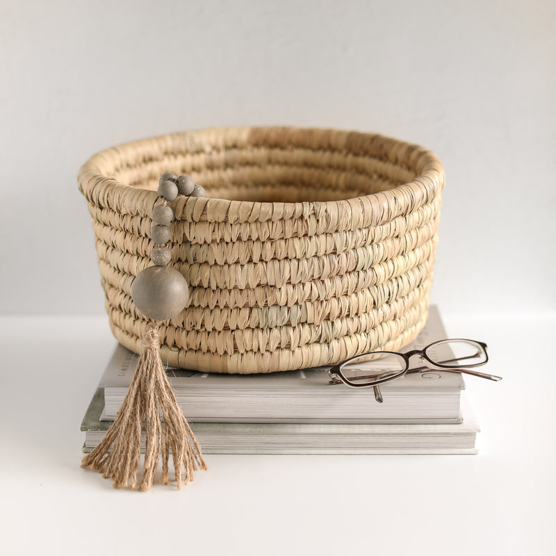 Round Hand-Woven Basket with Lid