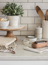 Set of 4 Stoneware Measuring Cups